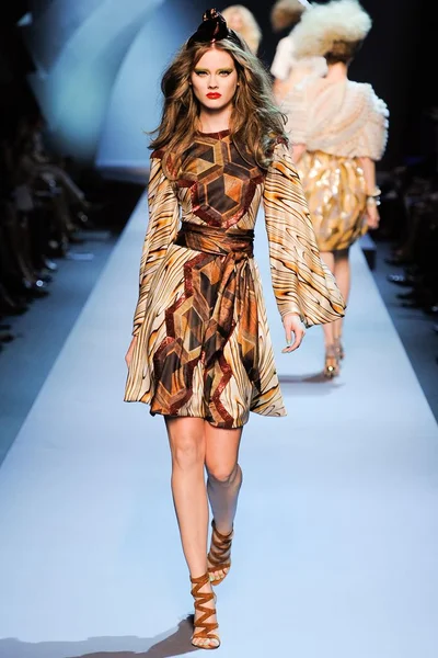 Look 20